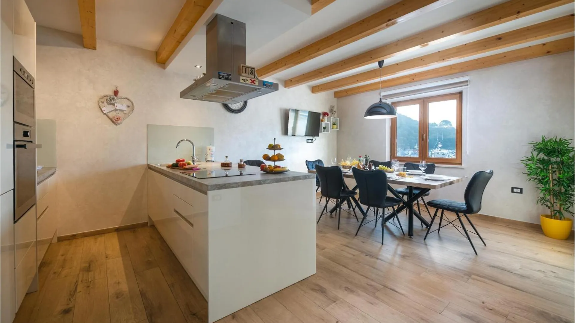 Holiday home Stunning Home In Krnica With Kitchen