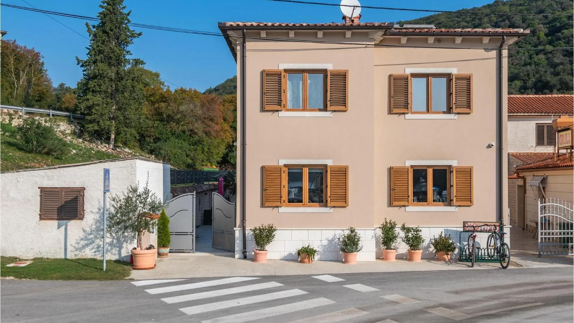 Stunning Home In Krnica With Kitchen