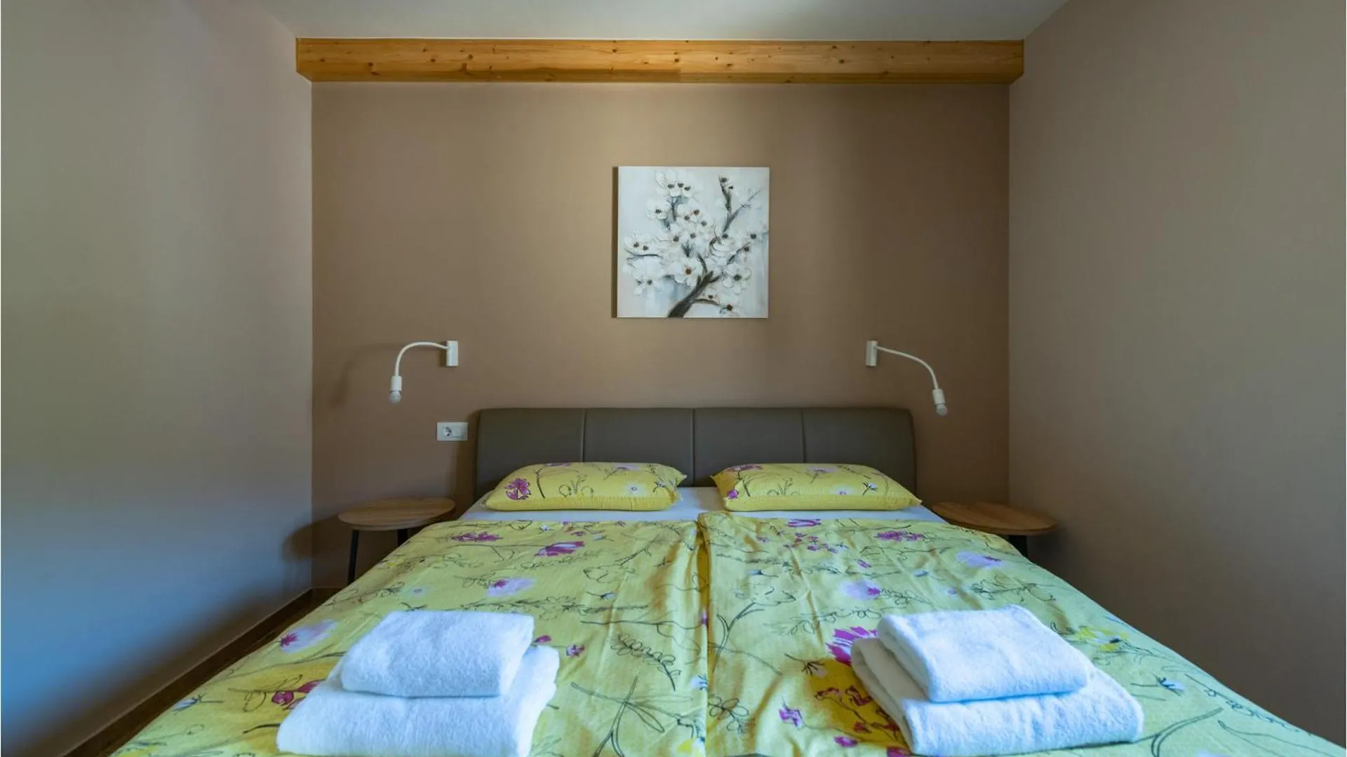 Vakantiehuis Stunning Home In Krnica With Kitchen
