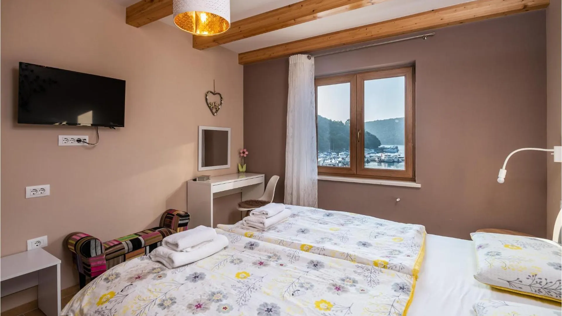 Holiday home Stunning Home In Krnica With Kitchen