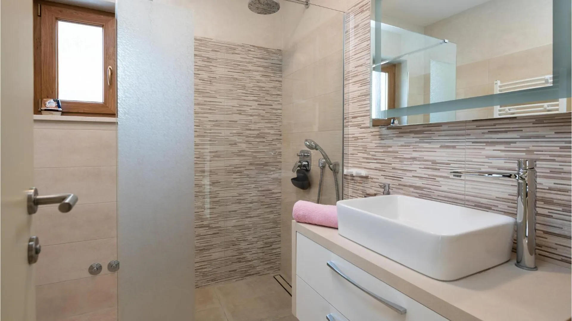 Holiday home Stunning Home In Krnica With Kitchen
